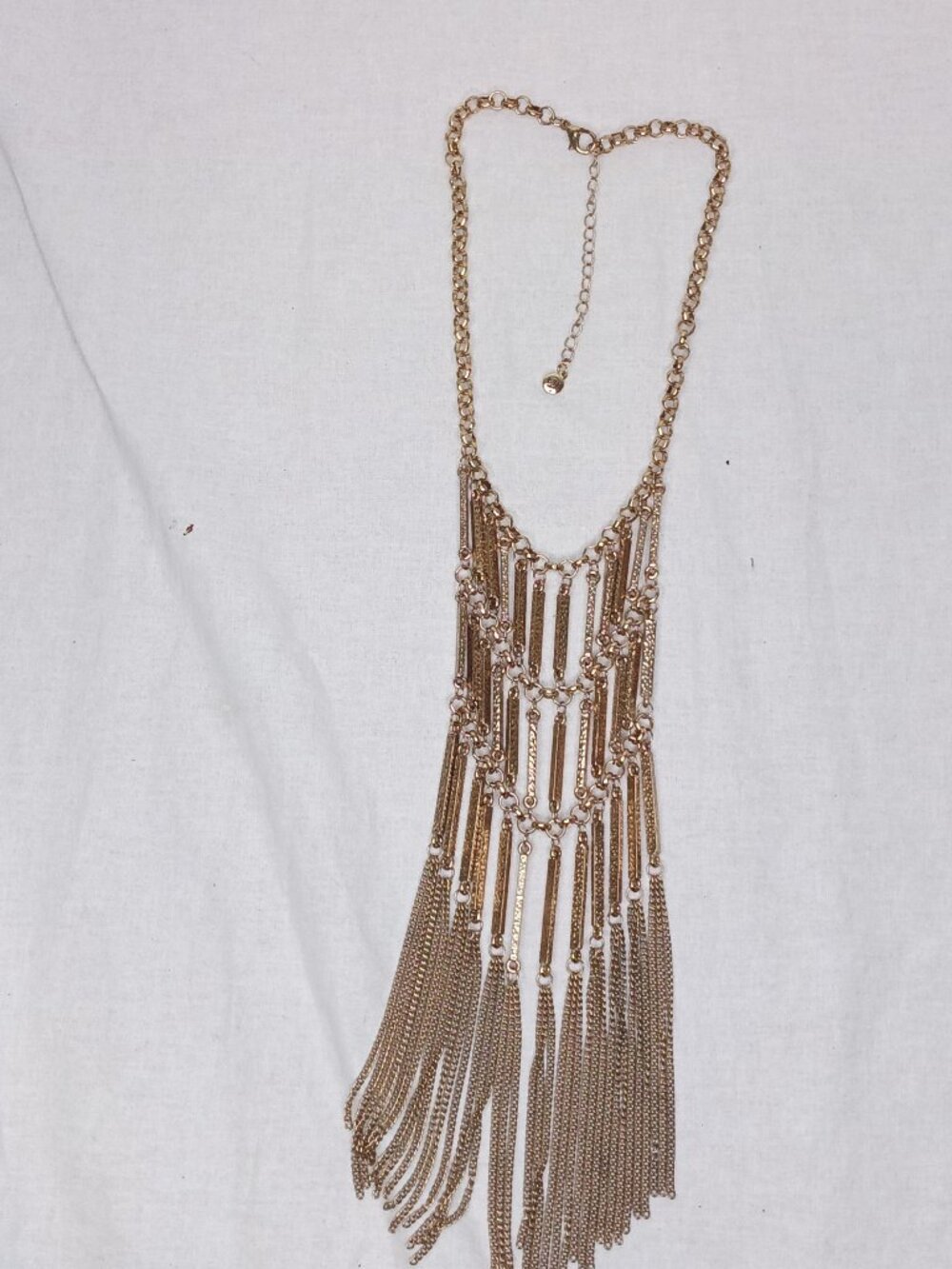 Versona Necklace - Picture 2 of 3